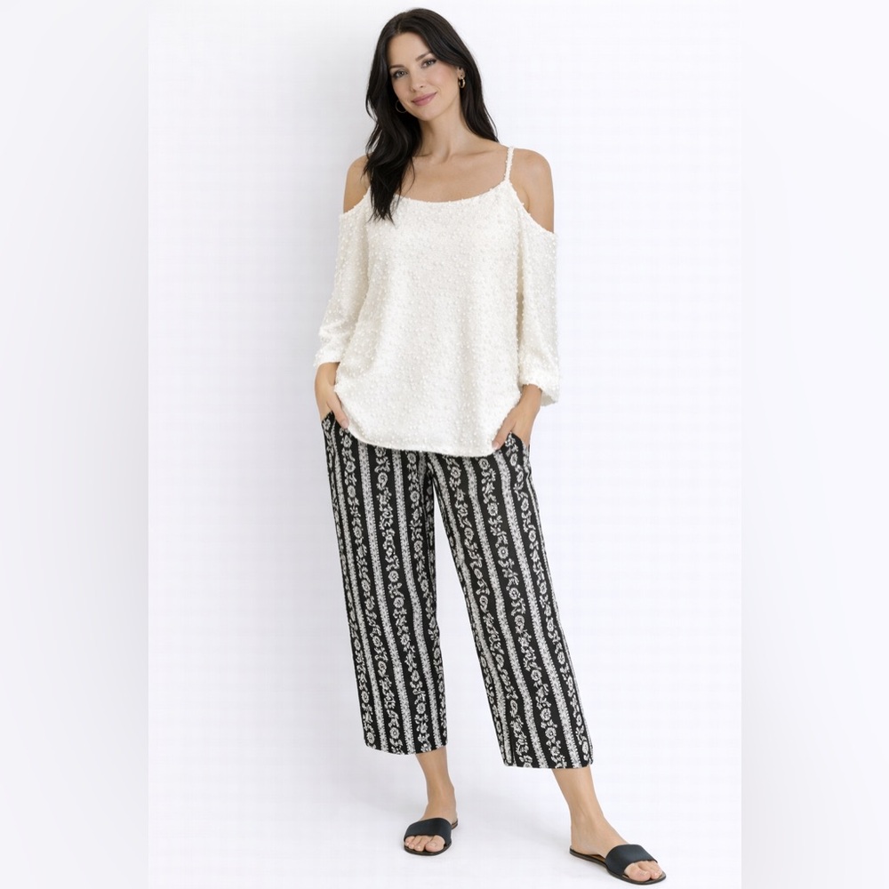 Elegant White Jennifer Lopez Cold‎ Shoulder Top